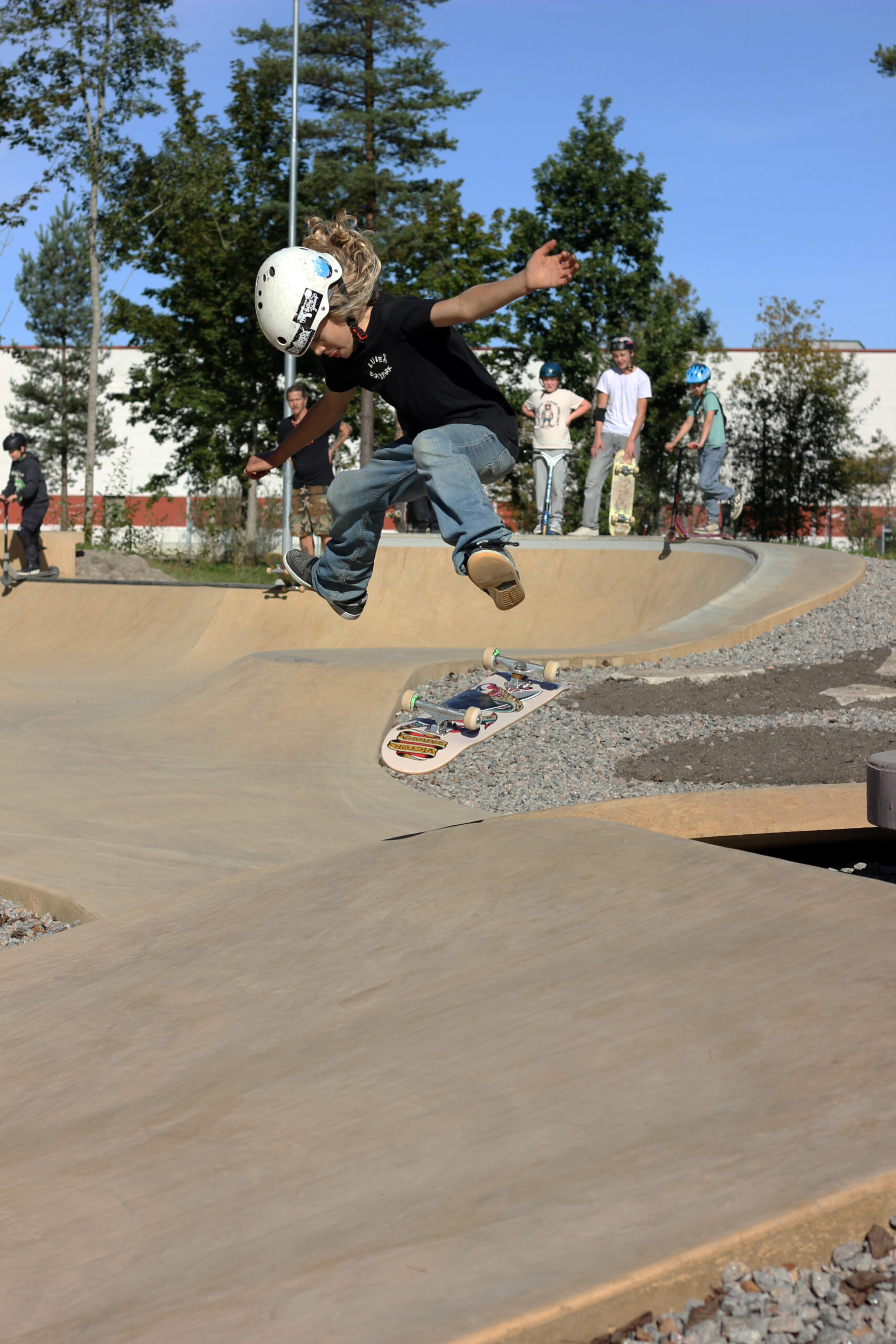 Viggo Brillman_nollie heelflip. Foto_David Gough